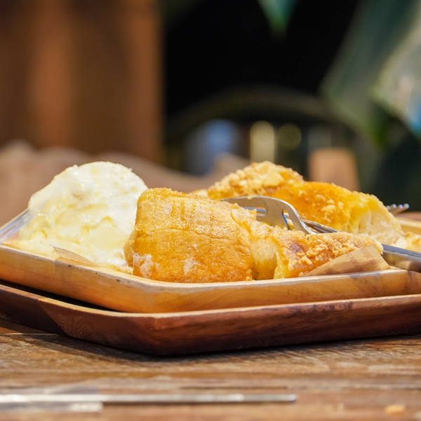 Rope Trix Slice of pie with vanilla ice cream